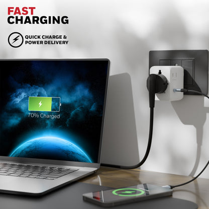 World Travel Adapter - 70W